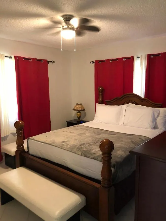 Mystic Mountain Apartment 奥乔里奥斯 牙买加